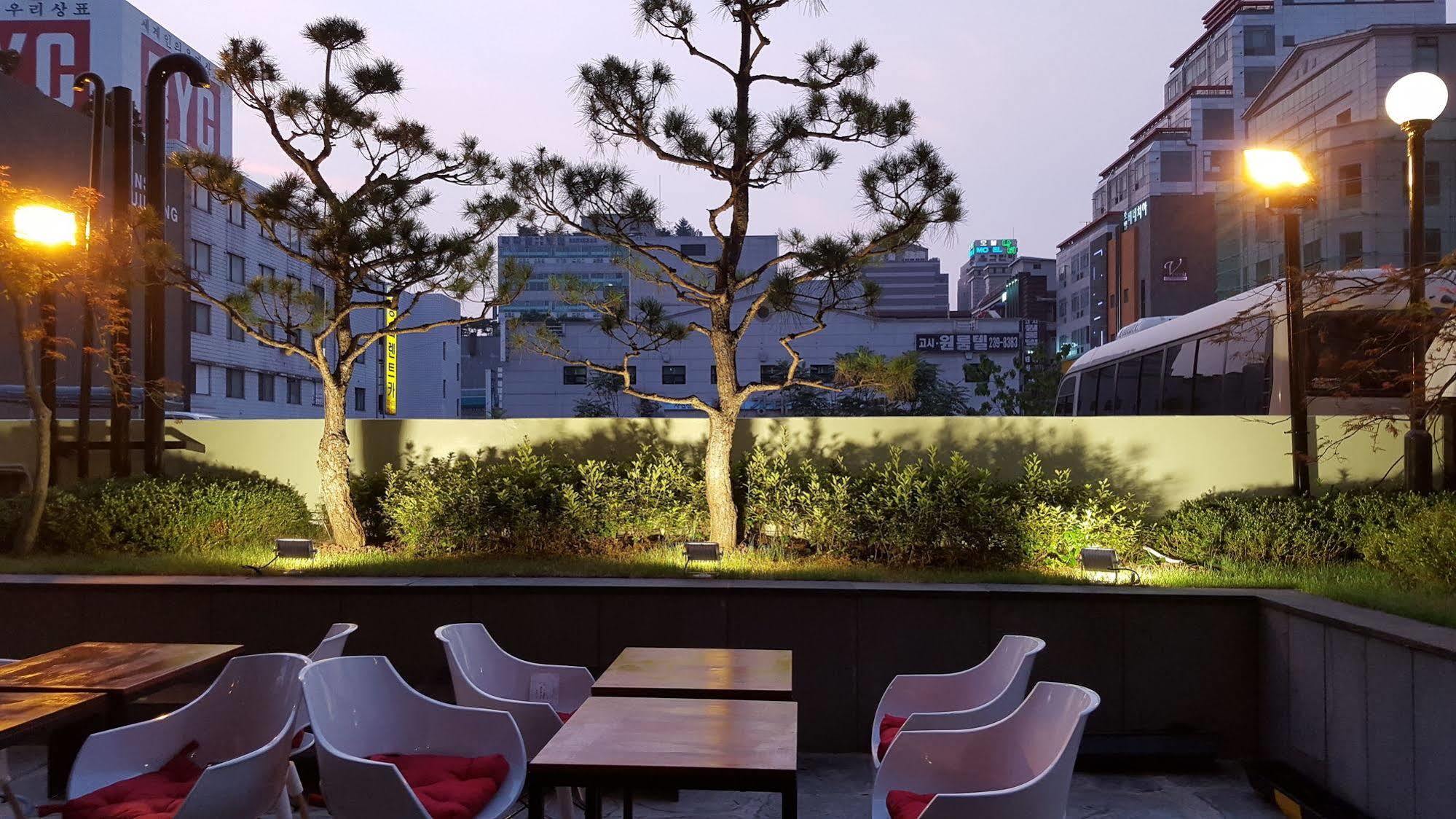 I.Y Hotel Suwon Extérieur photo