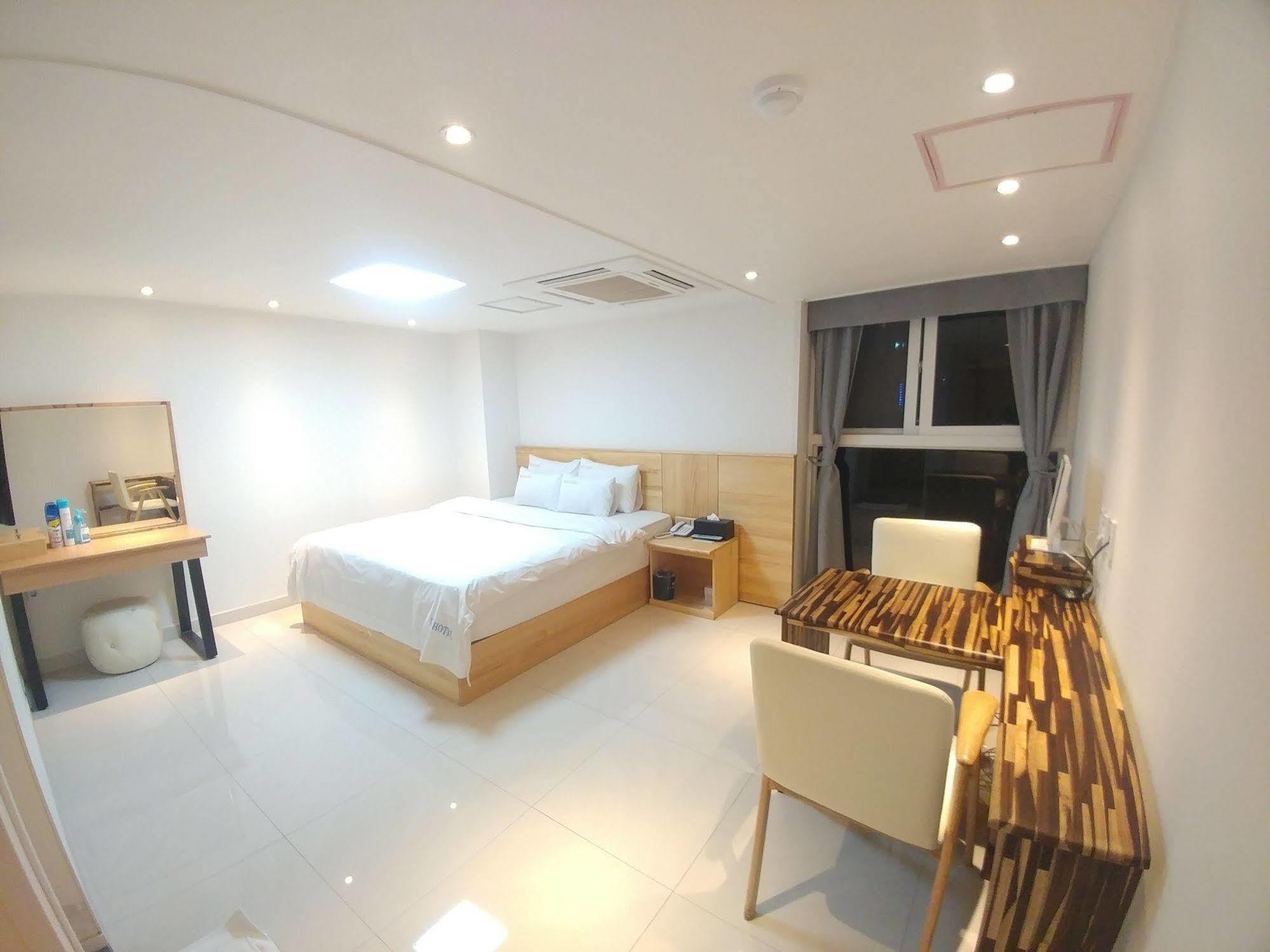 I.Y Hotel Suwon Extérieur photo