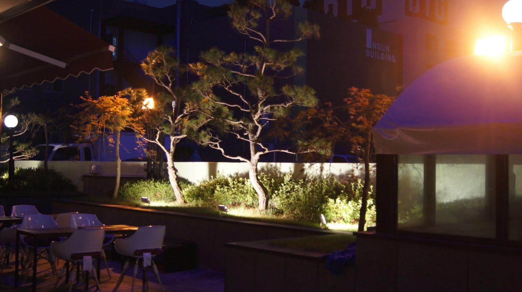 I.Y Hotel Suwon Extérieur photo