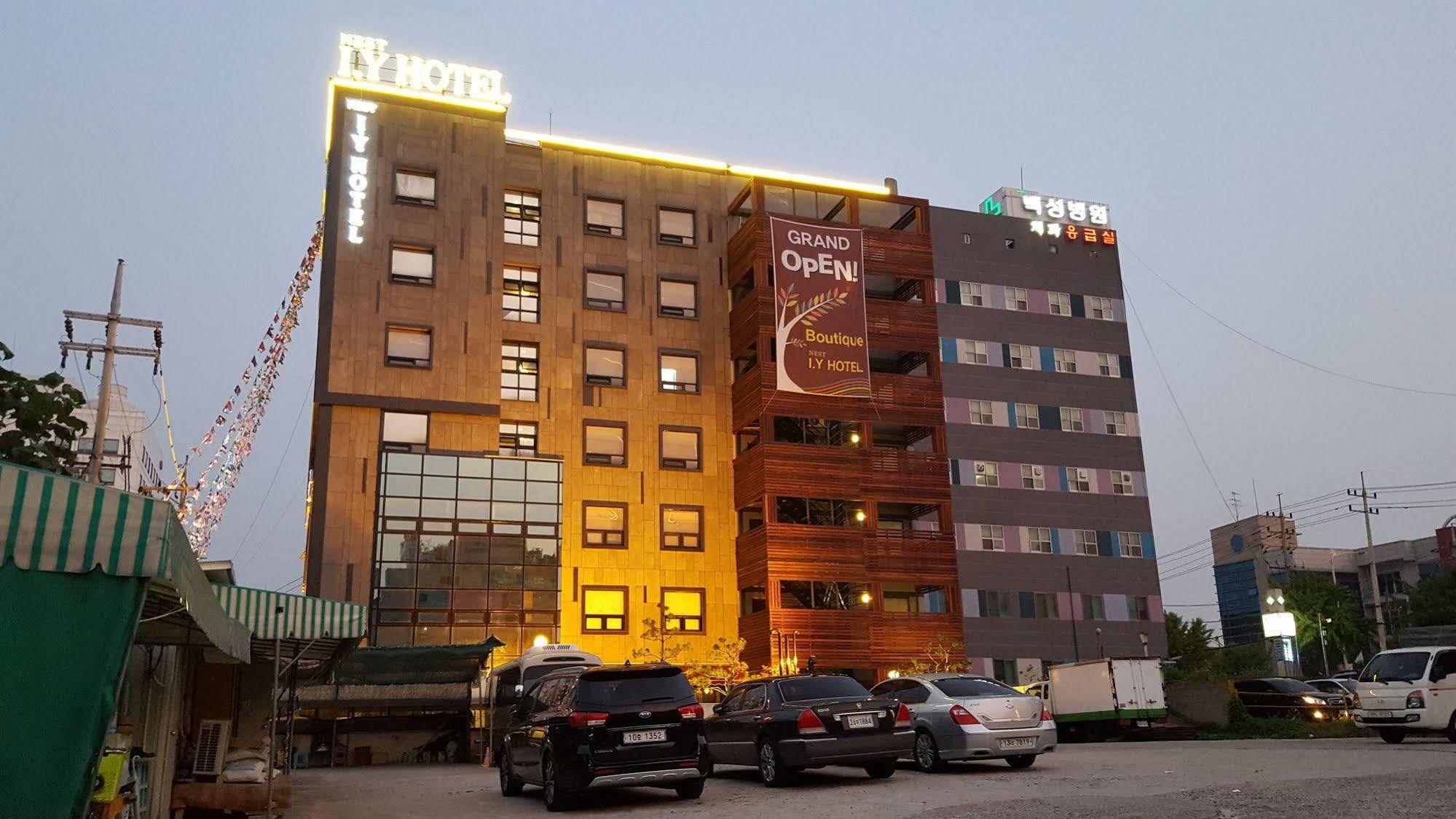 I.Y Hotel Suwon Extérieur photo
