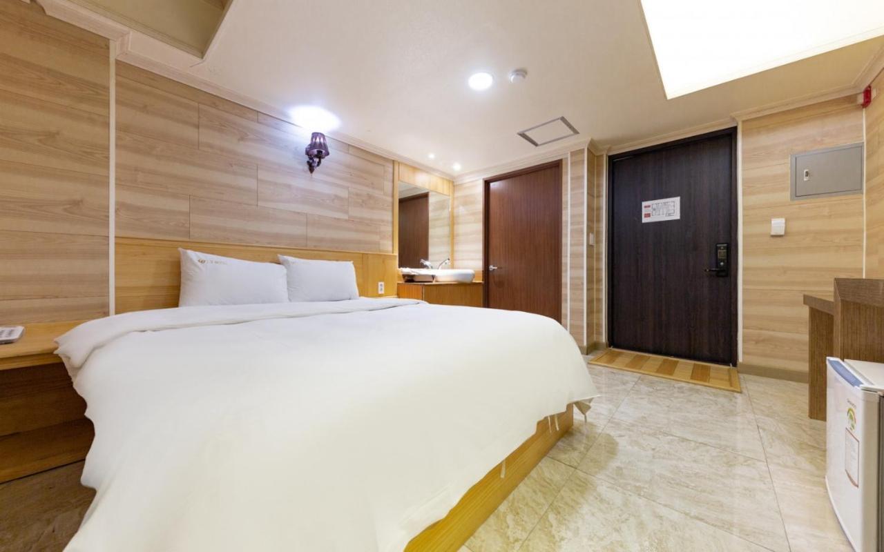 I.Y Hotel Suwon Extérieur photo