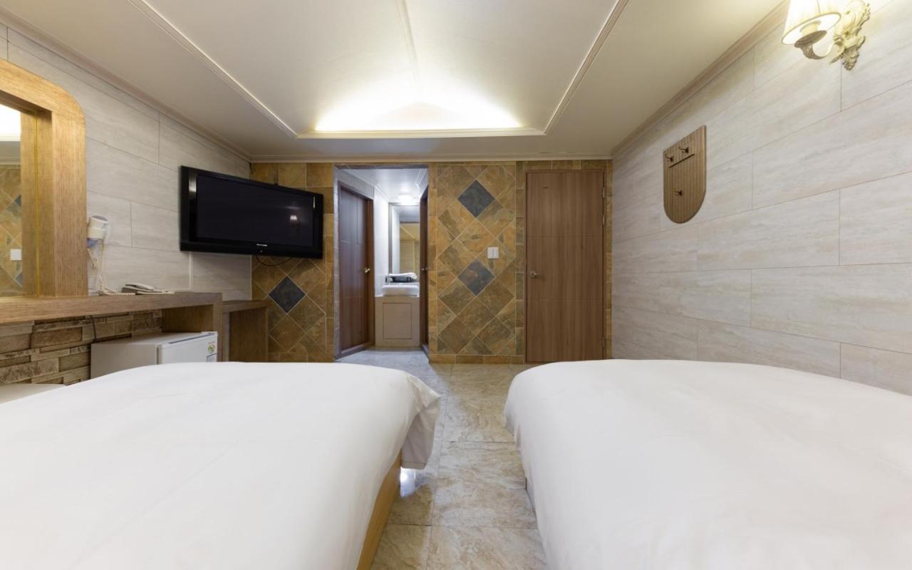 I.Y Hotel Suwon Extérieur photo